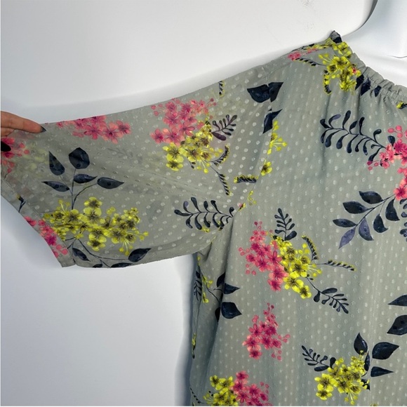 CATHERINES Petite Floral Print Swiss Dot Tassel Top Size 3X WP 26/28WP - Picture 2 of 5